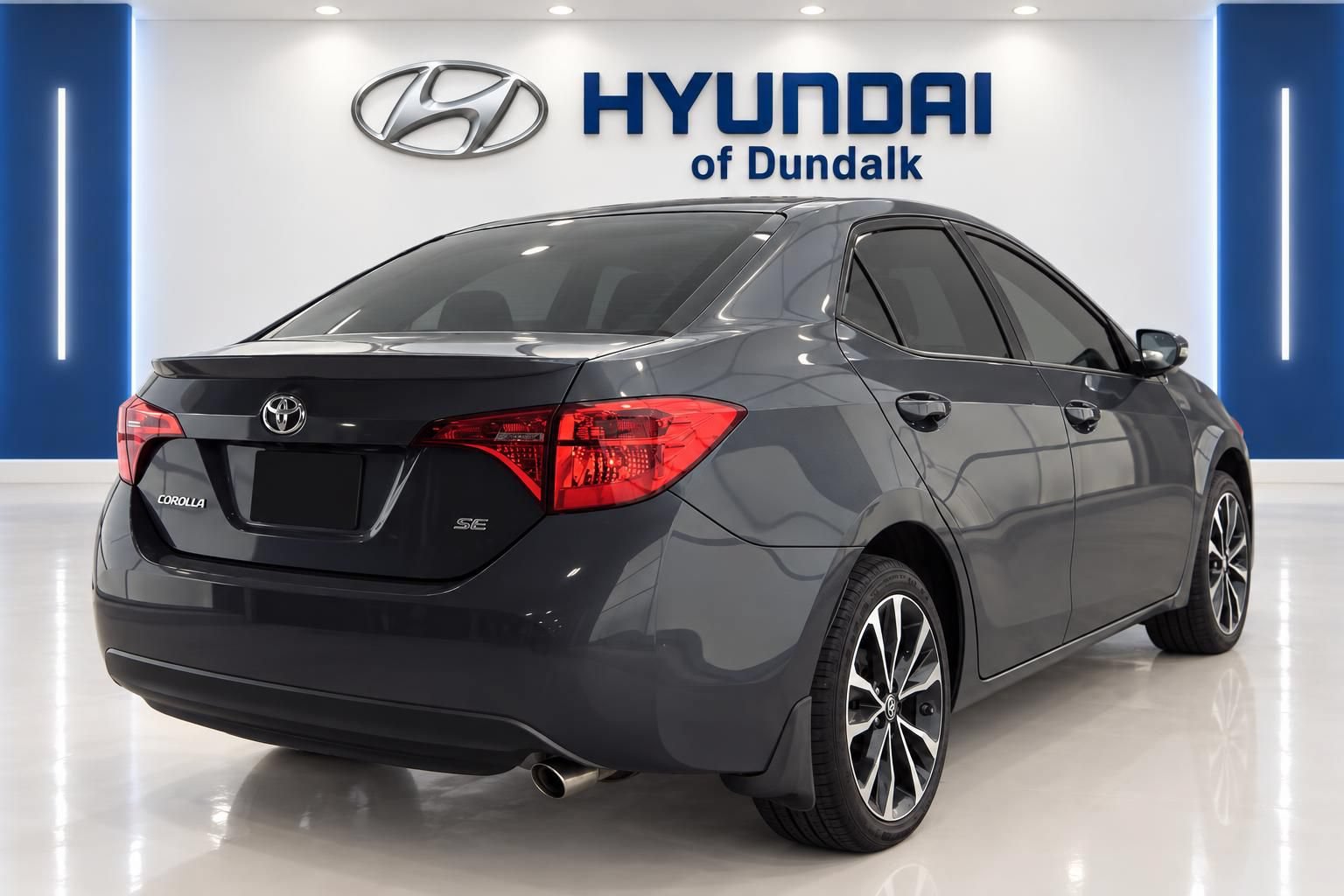 Used 2019 Toyota Corolla SE FWD image 4