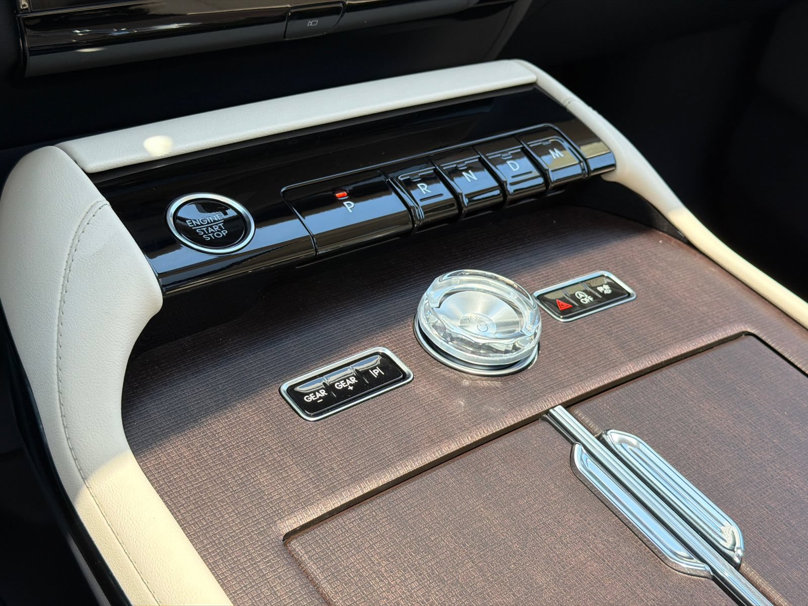 New 2027 Lincoln Navigator Reserve AWD/4WD image 30