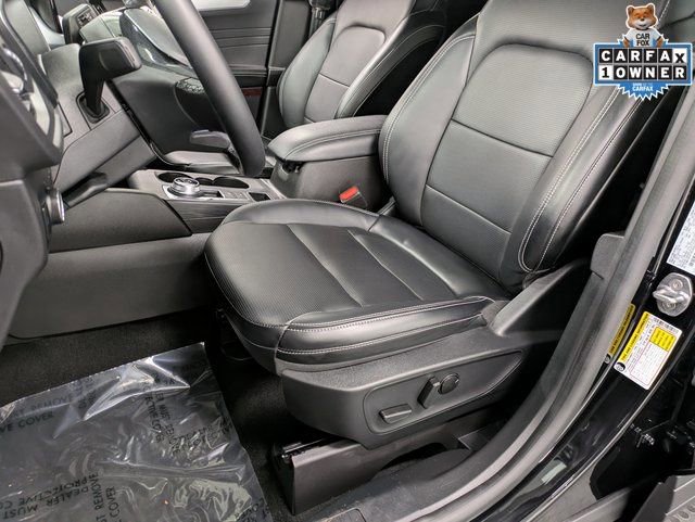 Used 2024 Ford Escape Platinum image 12