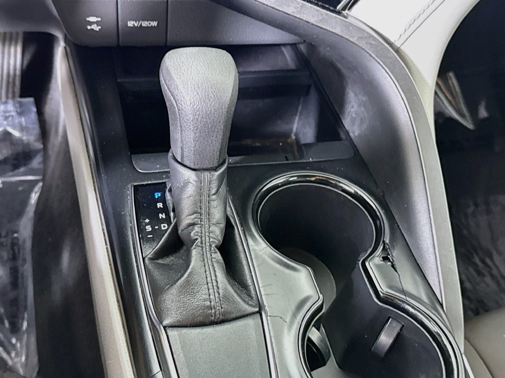 Certified 2019 Toyota Camry LE w/ Convenience Package FWD image 10