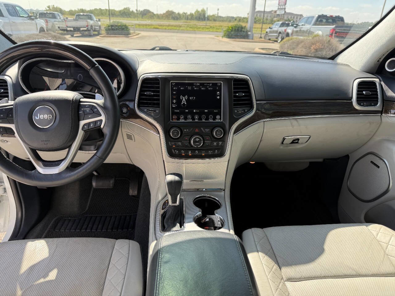 Used 2018 Jeep Grand Cherokee Summit image 16