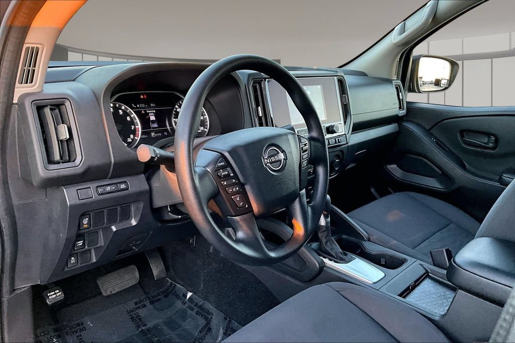 Used 2025 Nissan Frontier S RWD image 16