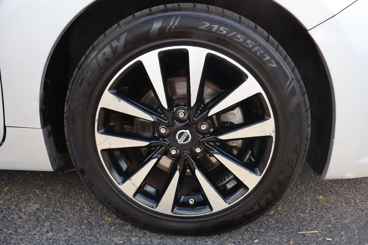 Used 2018 Nissan Altima 2.5 SL FWD image 44