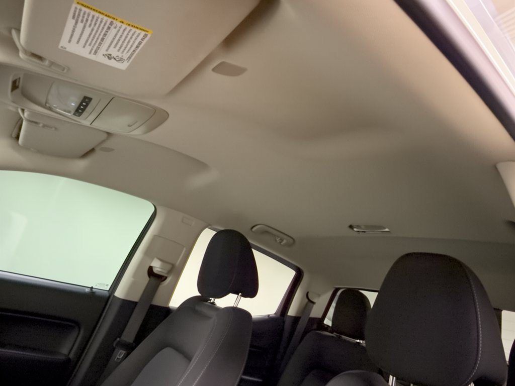 Used 2022 Chevrolet Colorado LT w/ Safety Package AWD/4WD image 27