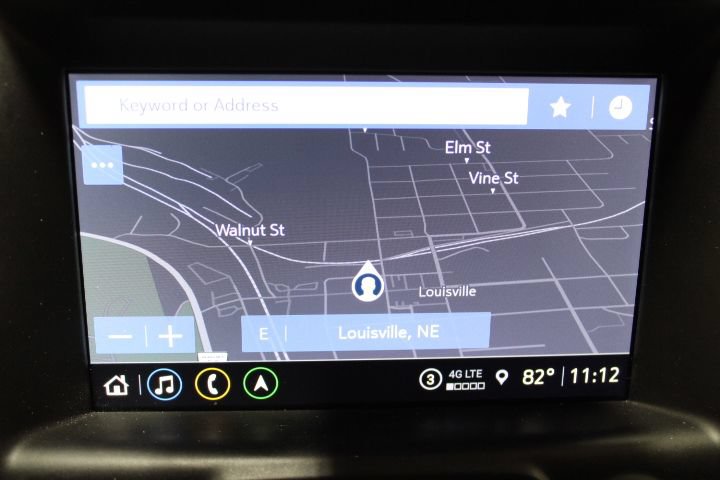 Used 2024 GMC Terrain SLT w/ Infotainment Package II AWD/4WD image 3