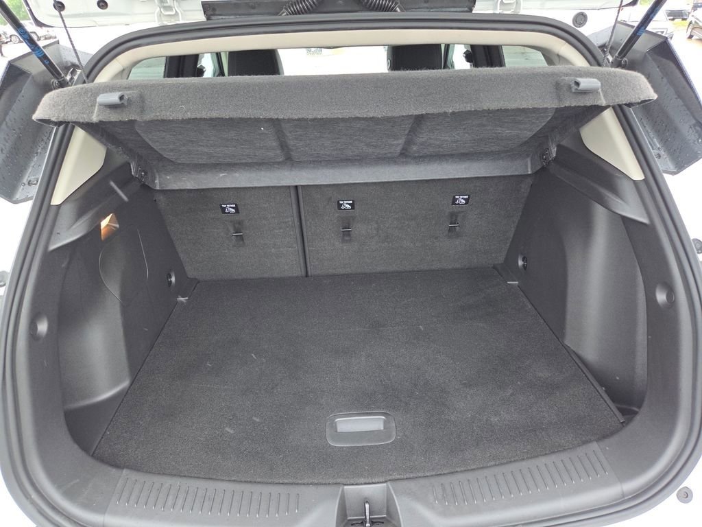 Used 2022 Buick Encore GX Preferred w/ Cold Weather Comfort Package AWD/4WD image 24