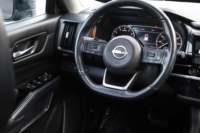 Certified 2025 Nissan Pathfinder SL w/ SL Premium Package FWD image 29