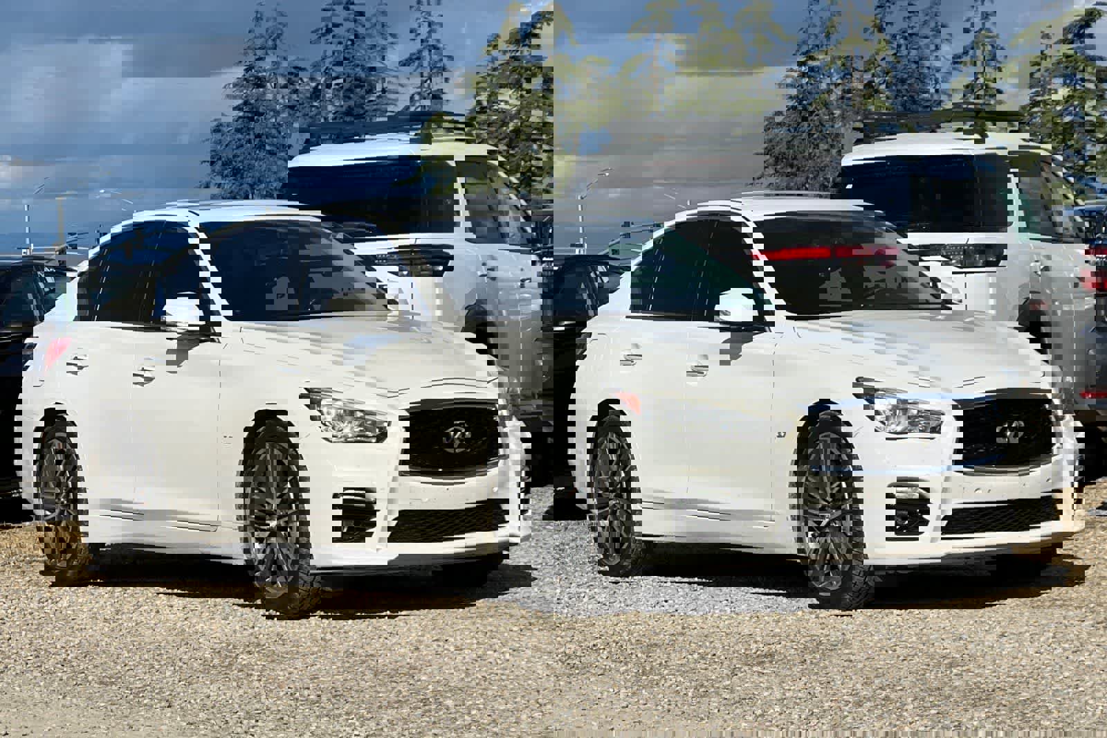 Used 2015 INFINITI Q50 Sport w/ Technology Package image 10