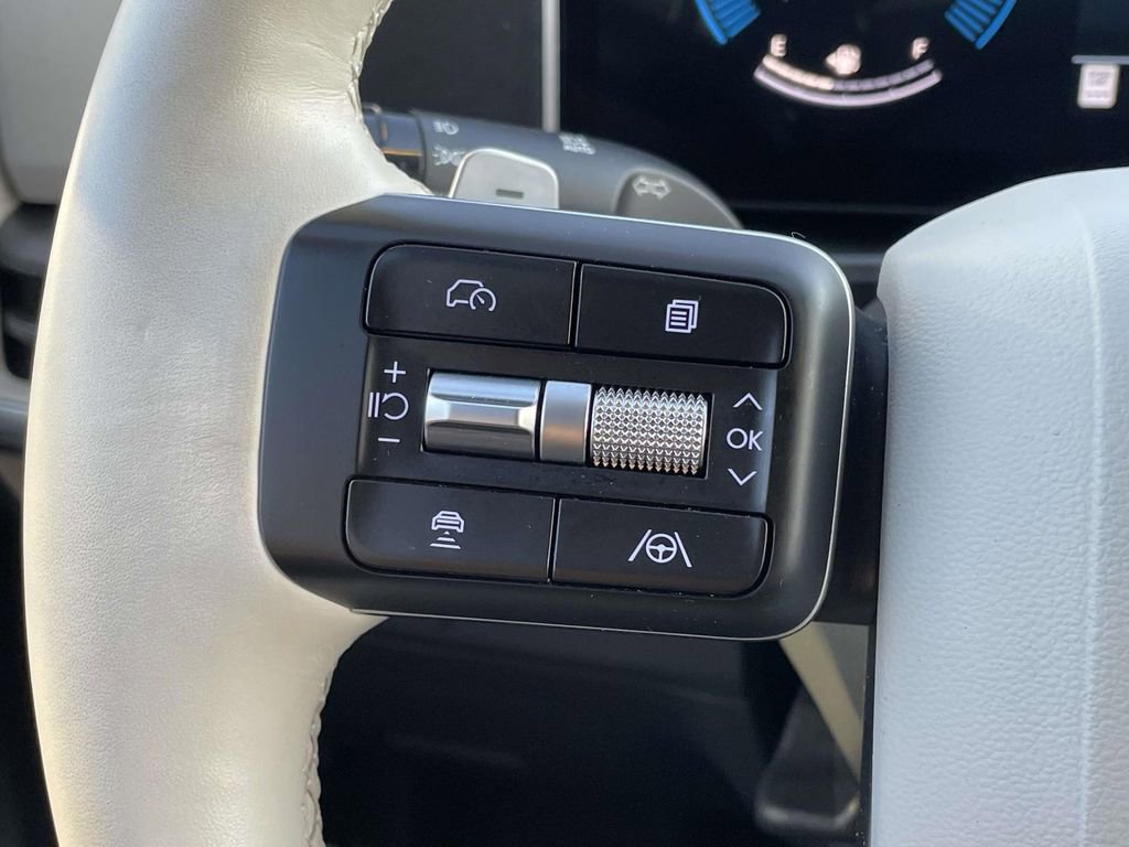 Used 2025 Hyundai Santa Fe SE image 10