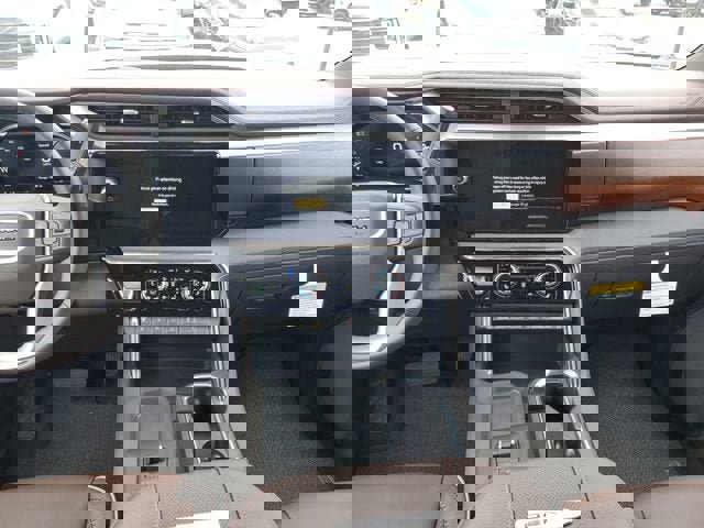 New 2026 GMC Sierra 2500 Denali w/ Denali Reserve Package image 15