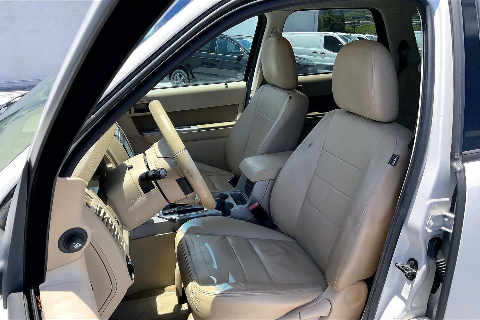 Used 2011 Ford Escape XLT w/ 203A Rapid Spec Order Code AWD/4WD image 11