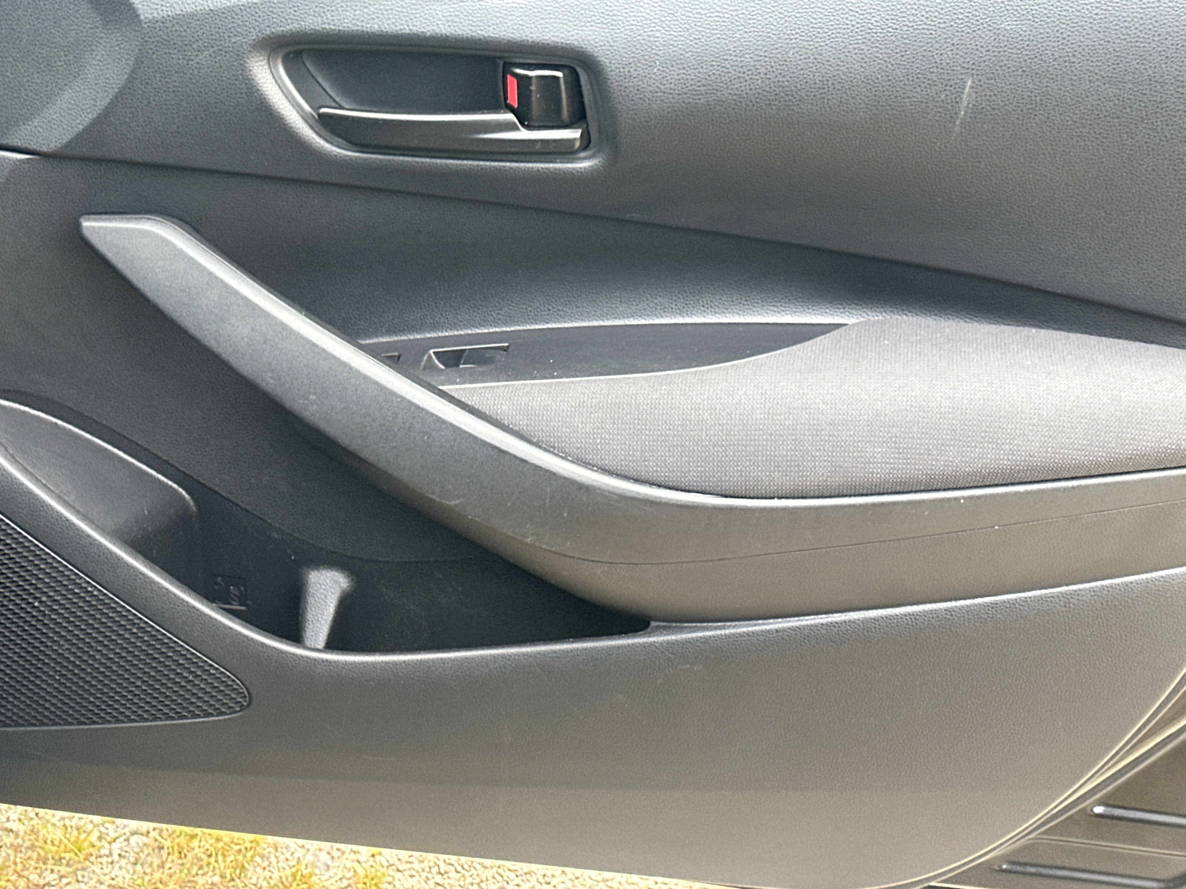 Used 2024 Toyota Corolla LE FWD image 14