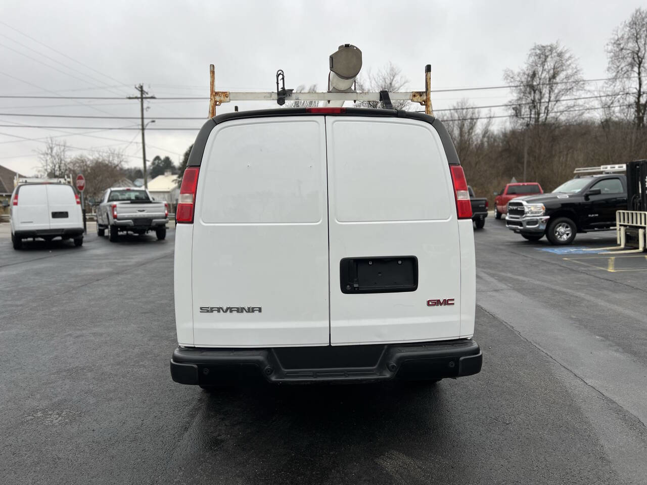 Used 2018 GMC Savana 2500 Extended image 6