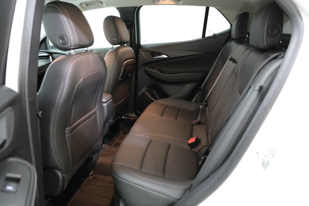 Used 2025 Buick Encore GX Avenir w/ Avenir Technology Package AWD/4WD image 10