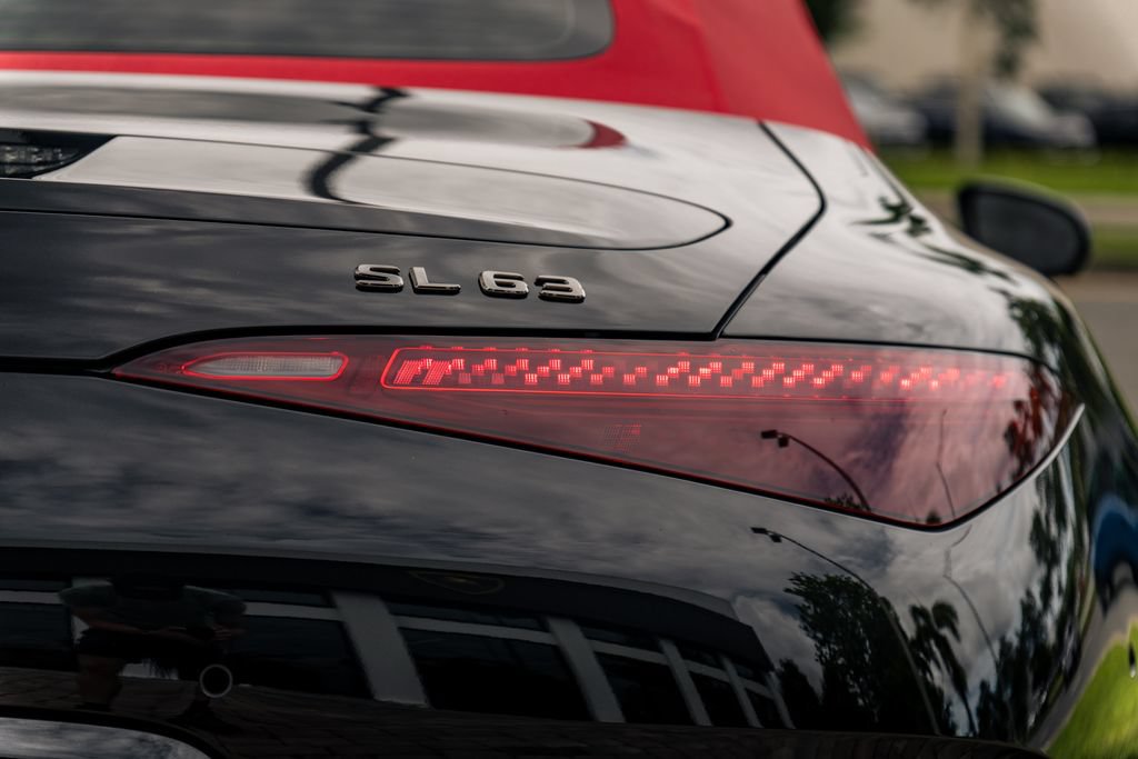 Used 2023 Mercedes-Benz SL 63 AMG 4MATIC image 12