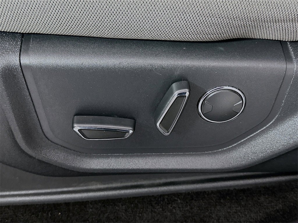 Used 2018 Ford F150 XLT w/ Equipment Group 302A Luxury image 20