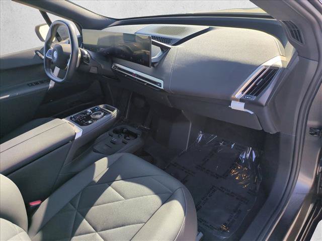 Used 2023 BMW iX xDrive50 w/ Sport Package AWD/4WD image 24