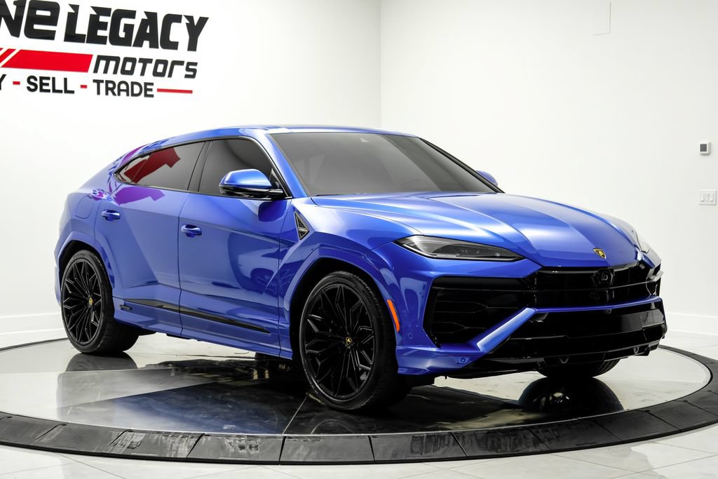 Used 2025 Lamborghini Urus SE AWD/4WD image 3