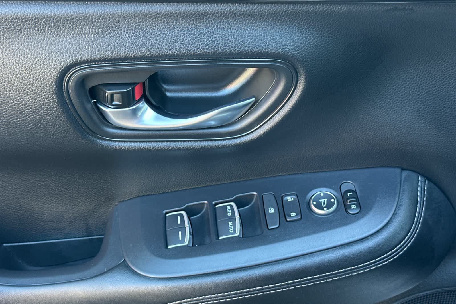 New 2027 Honda HR-V EX-L image 15