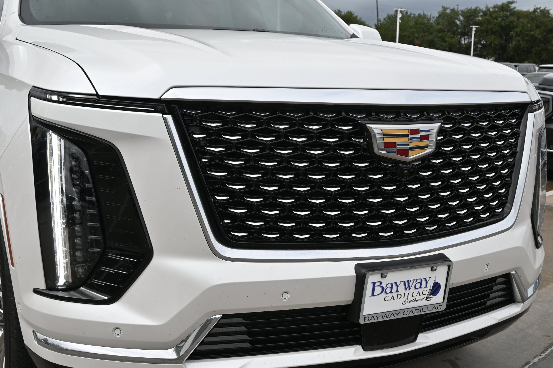 Used 2025 Cadillac Escalade ESV Premium Luxury w/ Touring Package AWD/4WD image 24