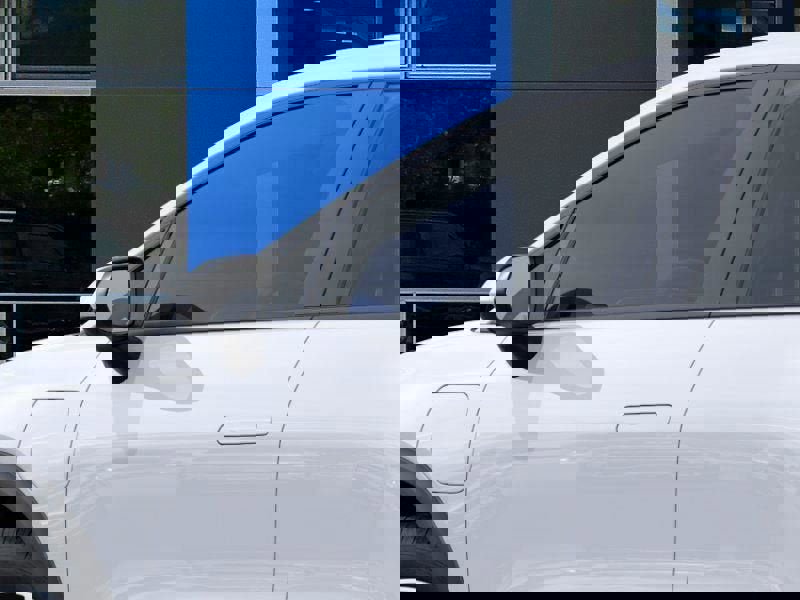 New 2026 Chevrolet Equinox EV LT image 12