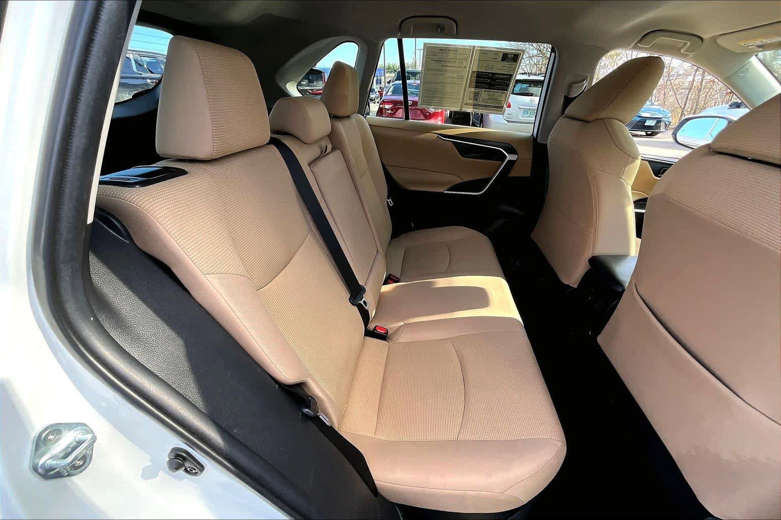 Certified 2021 Toyota RAV4 LE w/ Carpet Mat Package (TMS) AWD/4WD image 18