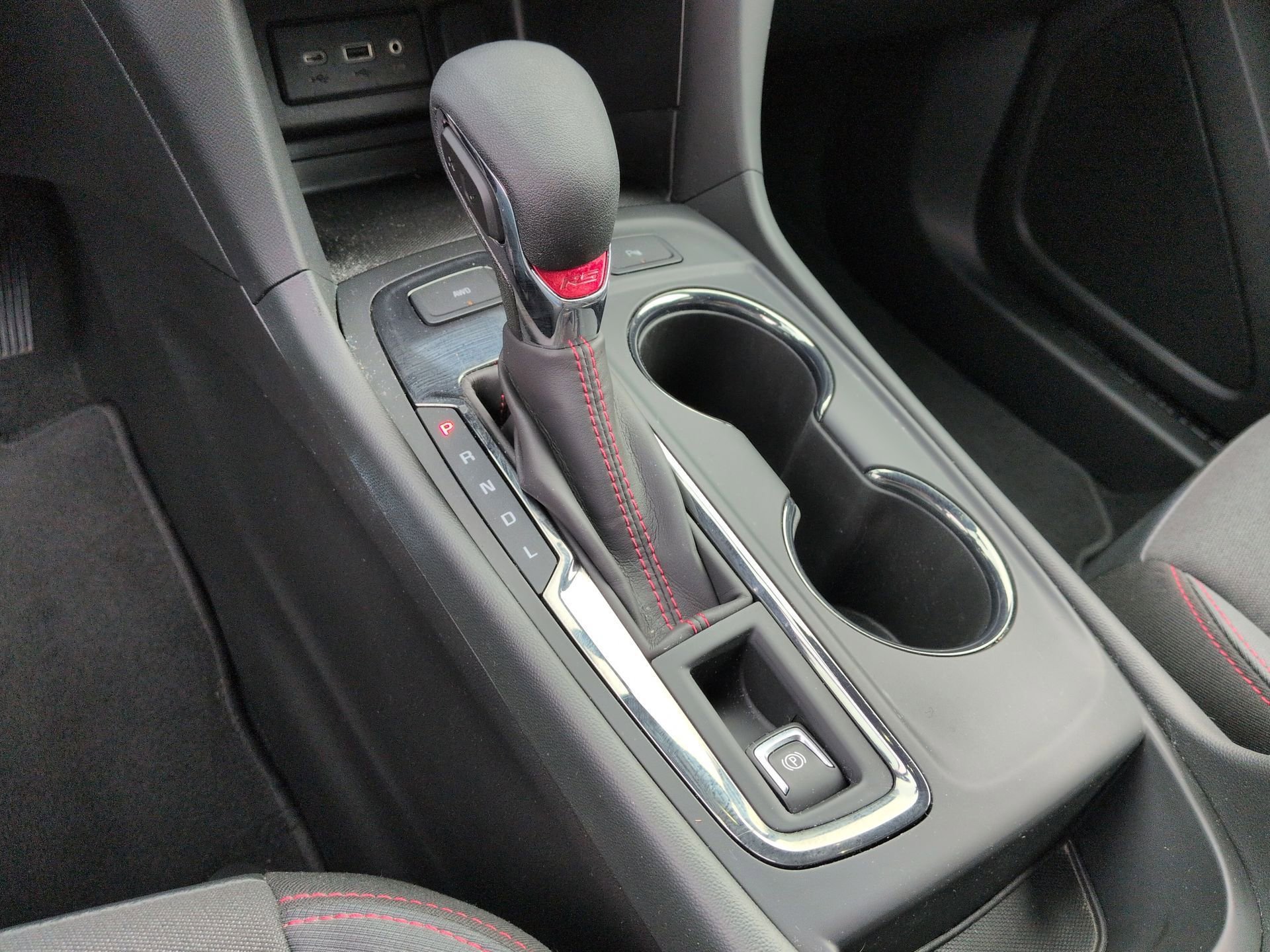 Certified 2023 Chevrolet Equinox RS AWD/4WD image 16