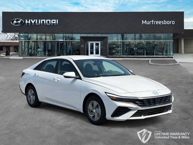 New 2026 Hyundai Elantra SE FWD image 3