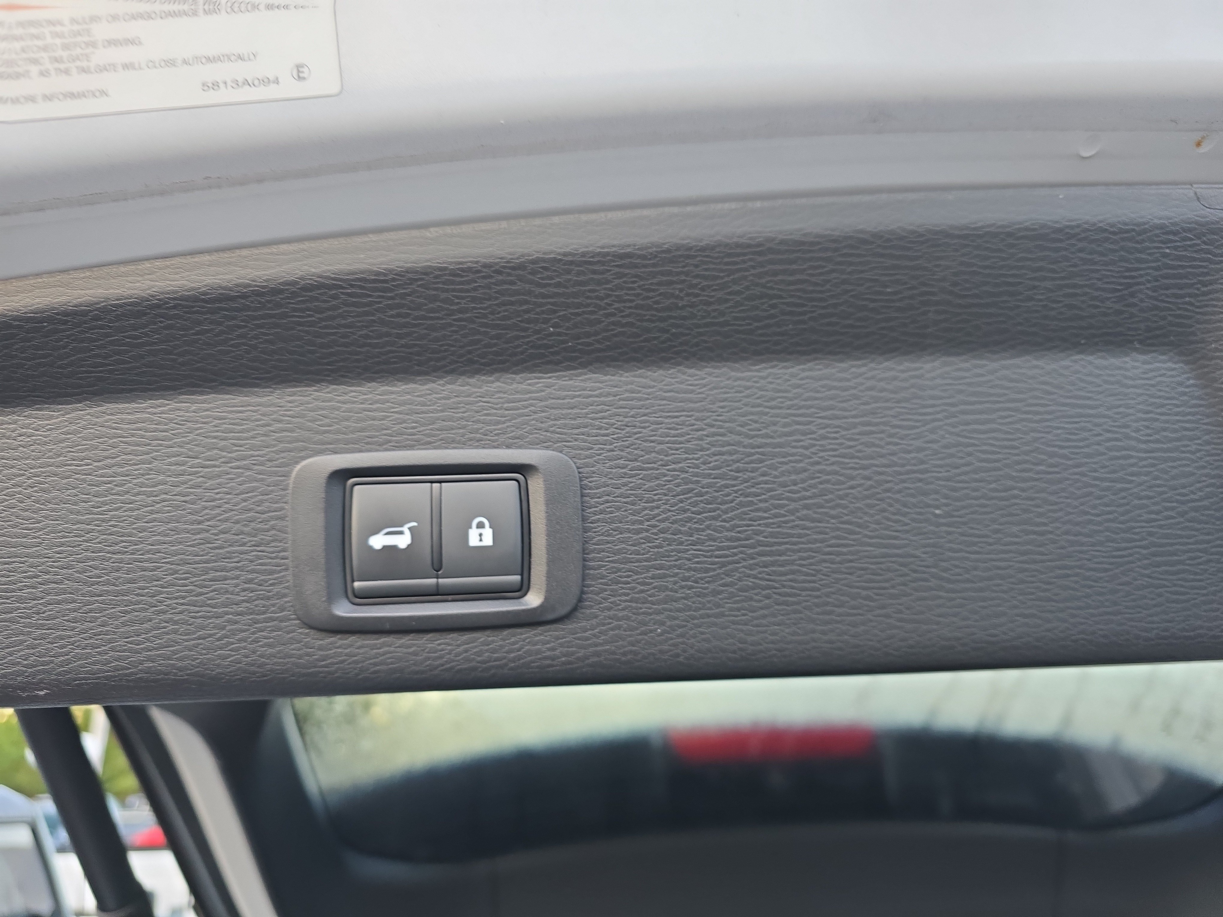 Used 2025 Mitsubishi Outlander SE AWD/4WD image 5