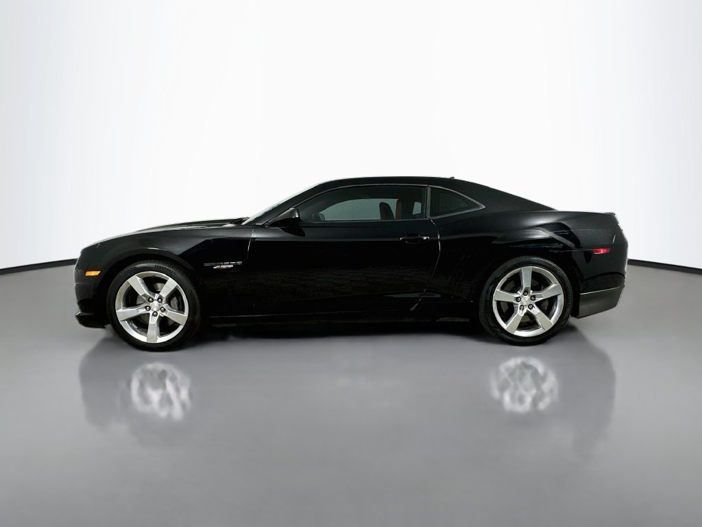 Used 2010 Chevrolet Camaro SS w/ RS Package RWD image 4
