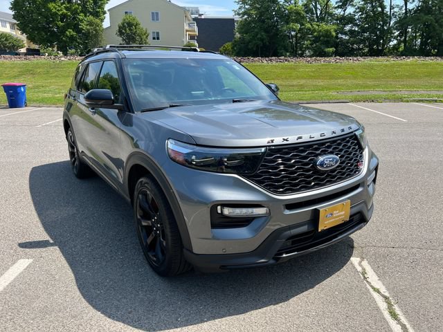 Used 2023 Ford Explorer ST w/ Equipment Group 401A AWD/4WD image 2