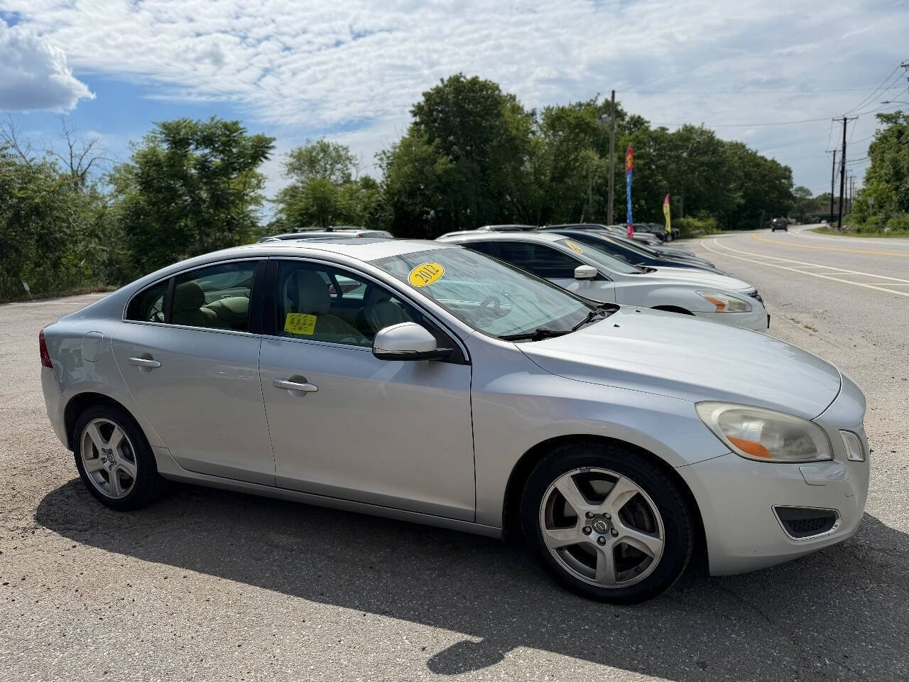 Used 2012 Volvo S60 T5 FWD image 2