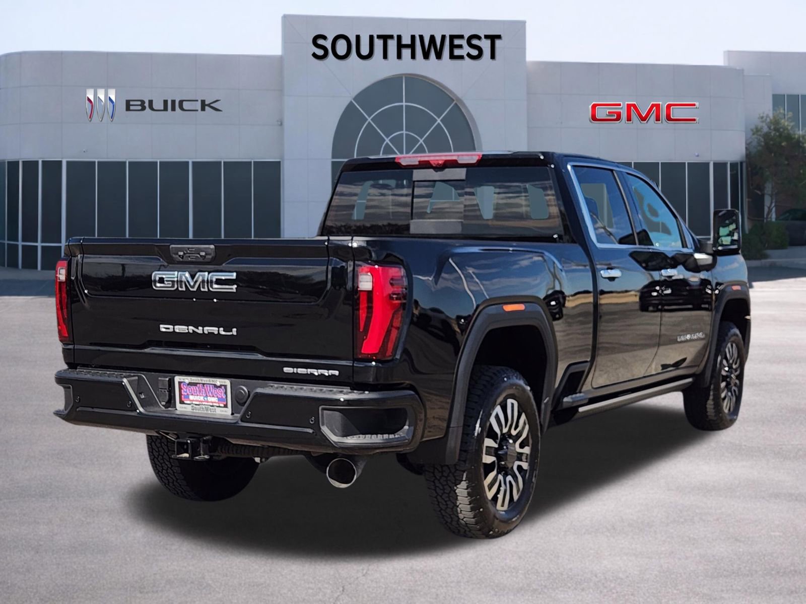 Certified 2025 GMC Sierra 2500 Denali Ultimate image 5