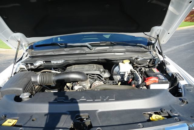 Used 2021 RAM 1500 4x4 Crew Cab image 14