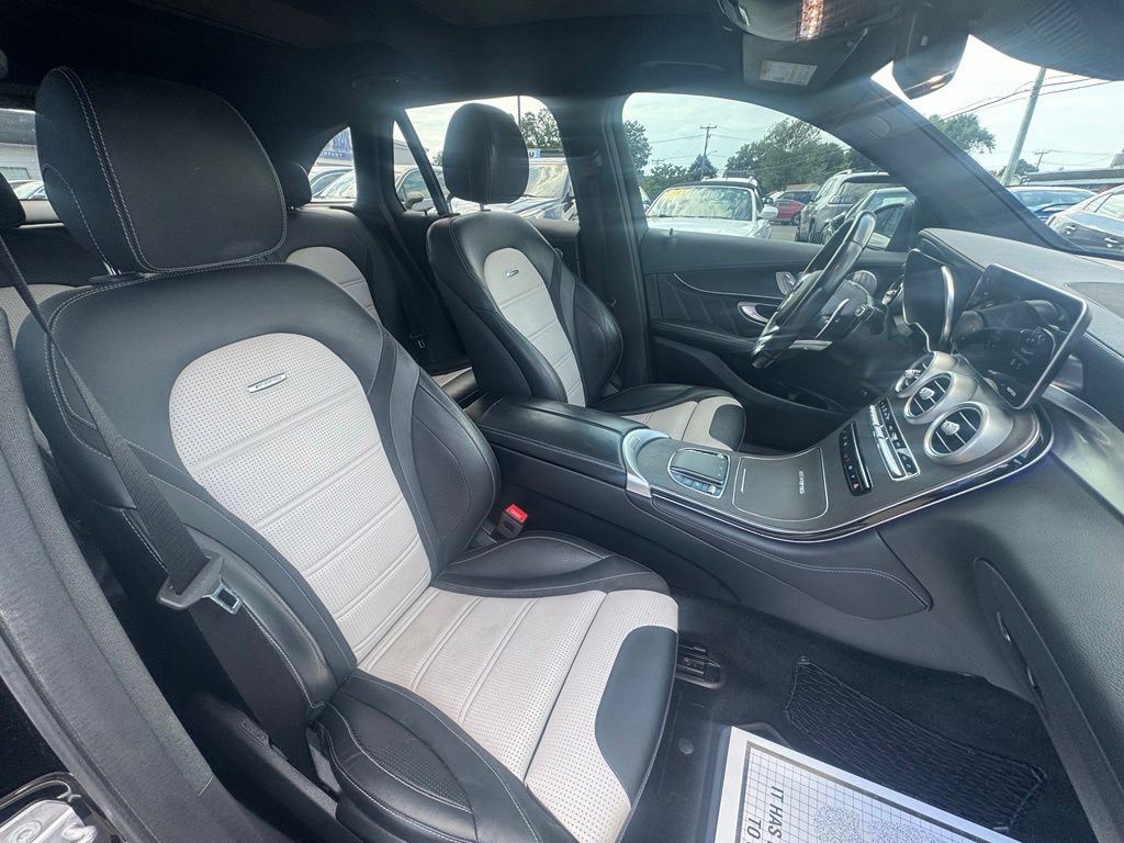 Used 2020 Mercedes-Benz GLC 63 AMG 4MATIC image 25