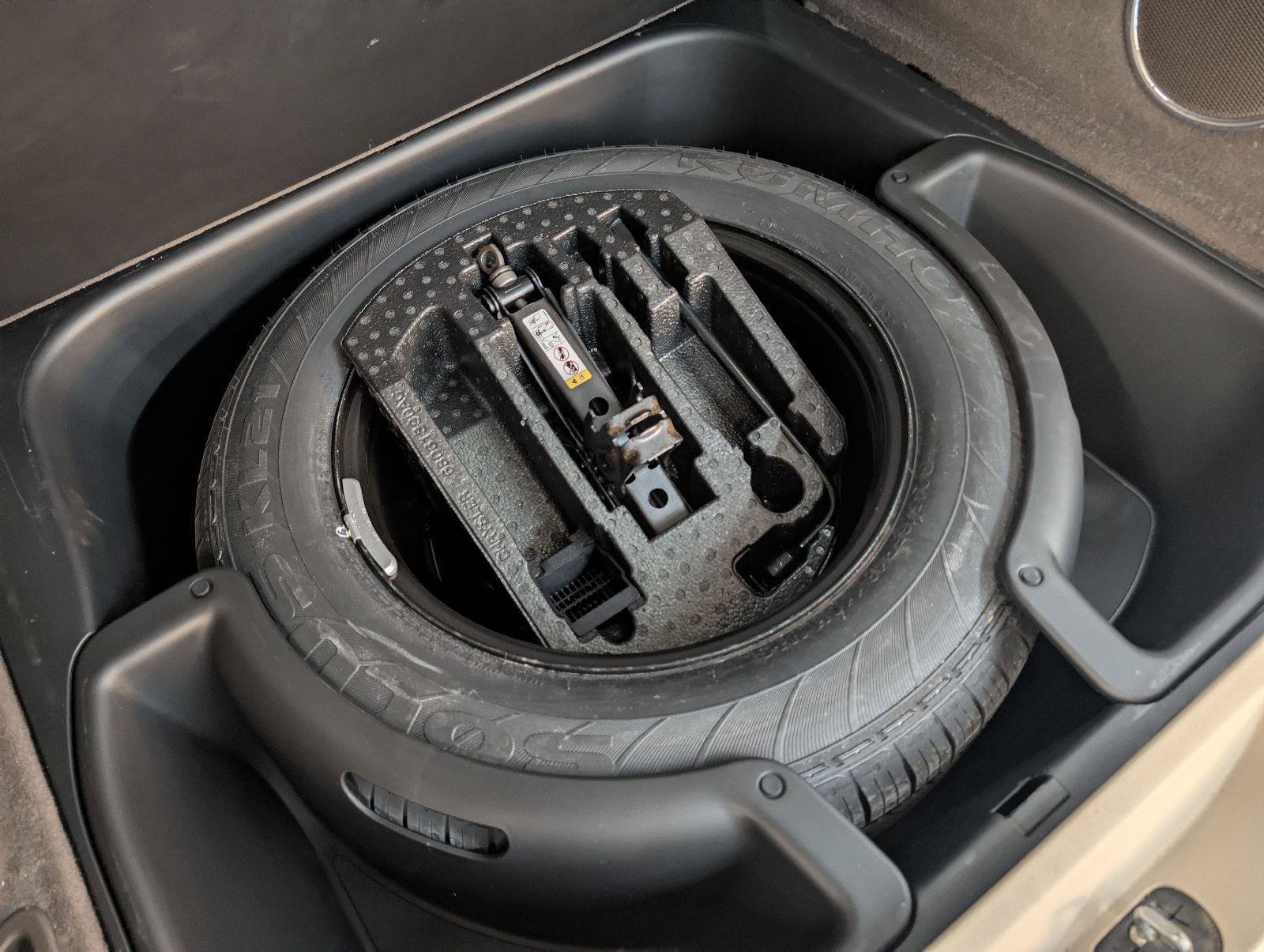 Used 2011 Jeep Grand Cherokee Overland AWD/4WD image 48