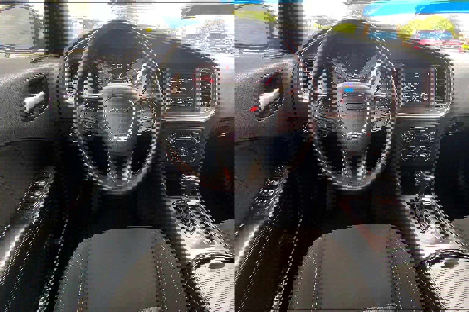 Used 2021 Dodge Charger SXT w/ Blacktop Package RWD image 5