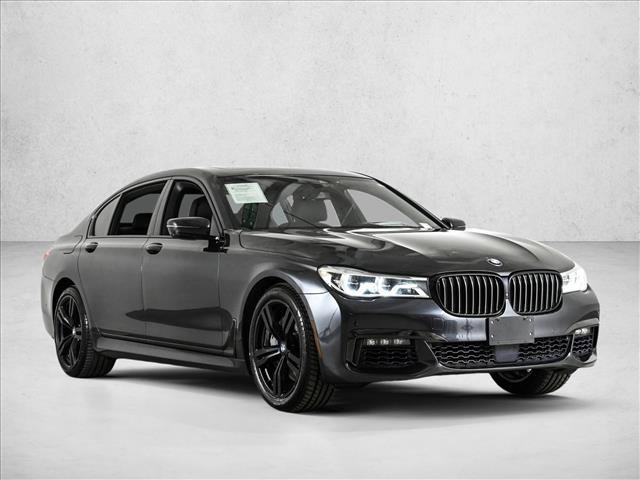 Used 2018 BMW 750i xDrive image 3