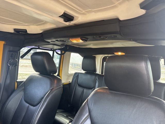 Used 2015 Jeep Wrangler Unlimited Sahara image 15