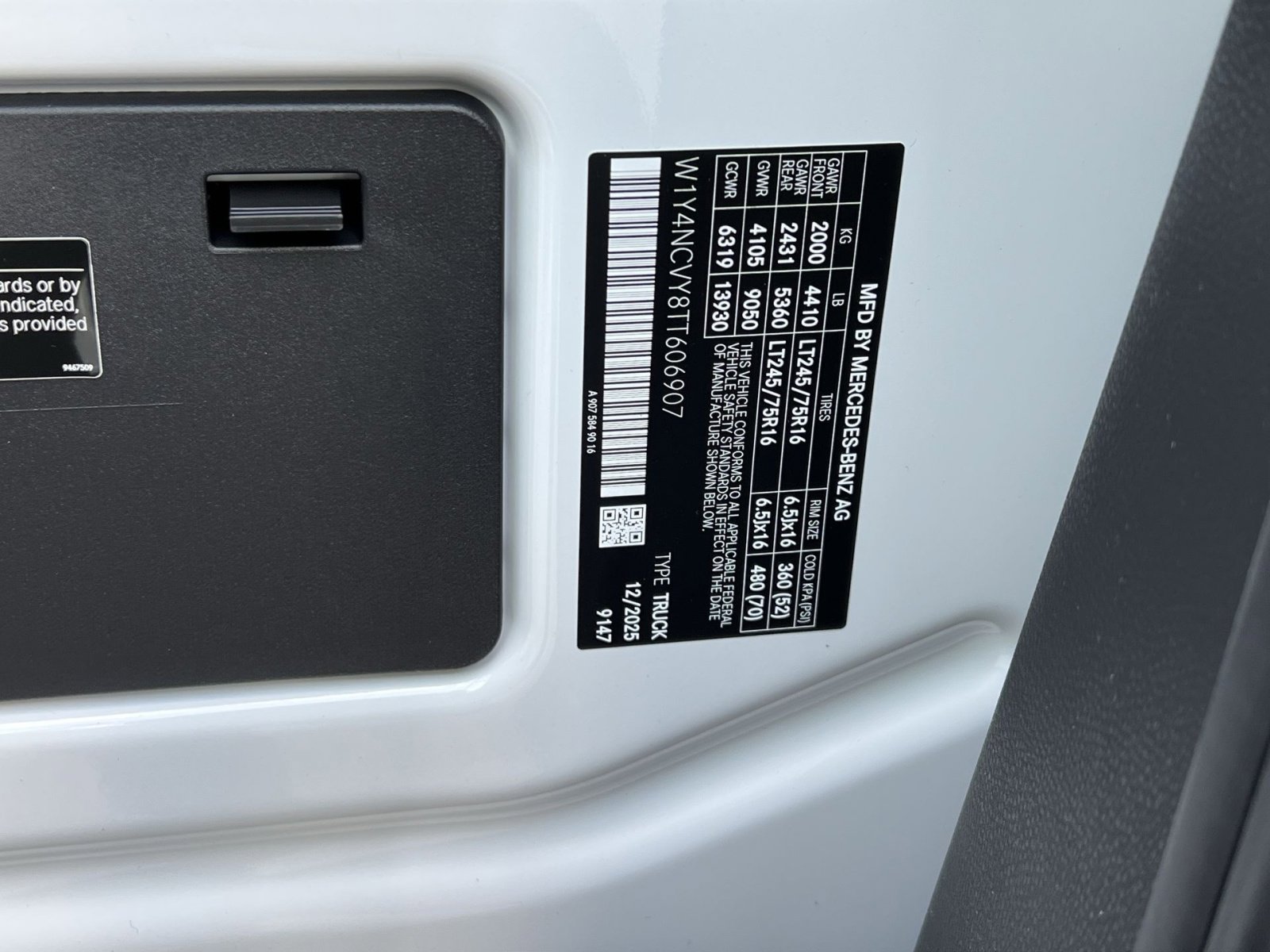 New 2026 Mercedes-Benz Sprinter 2500 image 36