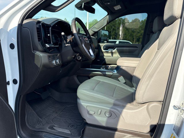 Used 2025 GMC Sierra 2500 SLT w/ SLT Premium Package AWD/4WD image 16