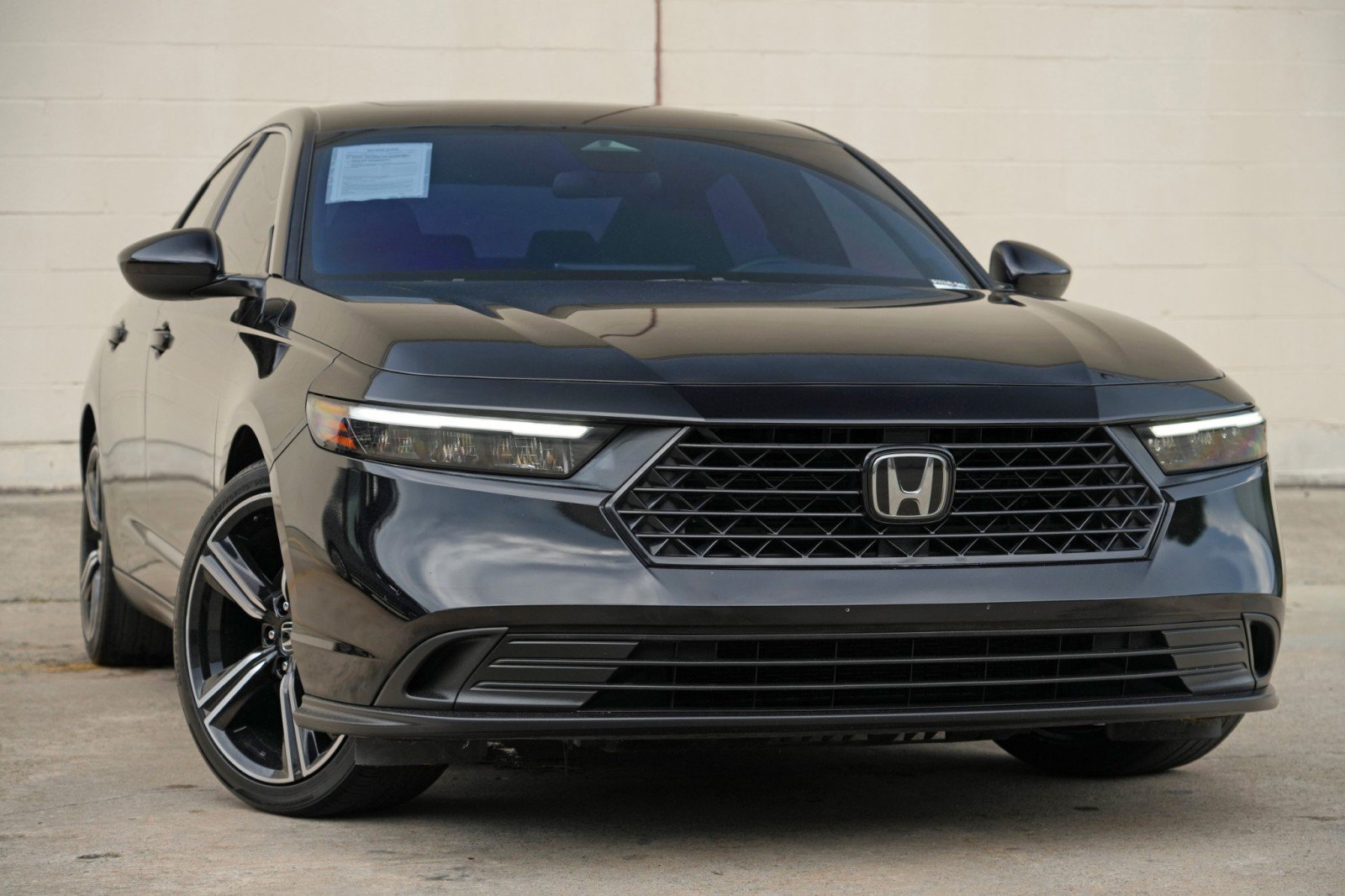 Used 2023 Honda Accord Sport image 2