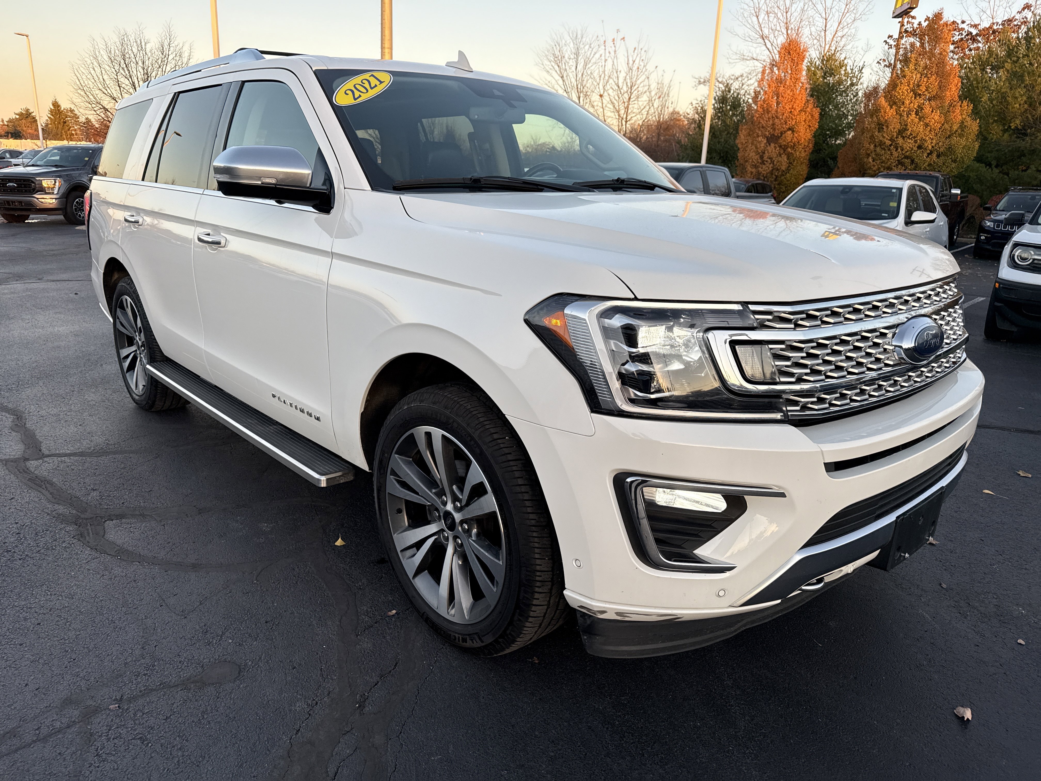 Used 2021 Ford Expedition Platinum image 11