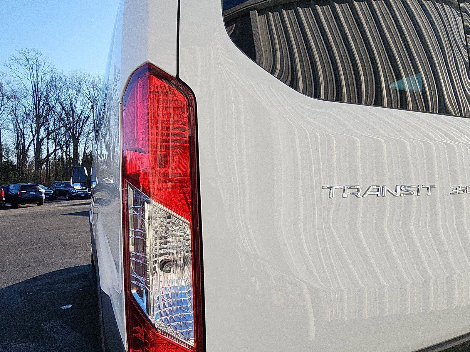 Used 2022 Ford Transit 350 XLT RWD image 13