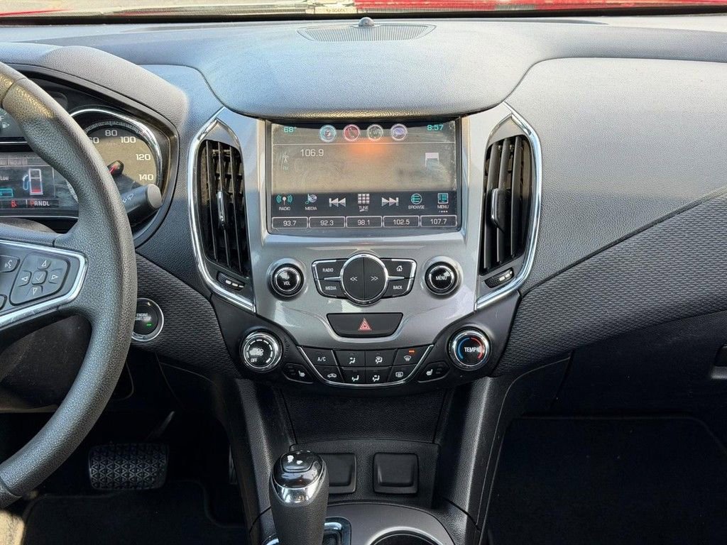 Used 2017 Chevrolet Cruze LT w/ Sun And Sound Package FWD image 11