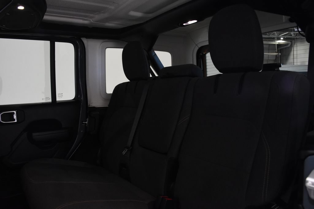 Used 2024 Jeep Wrangler Unlimited AWD/4WD image 26