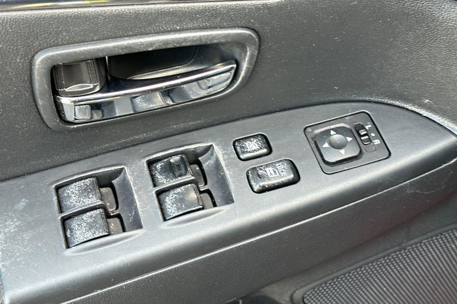 Used 2021 Mitsubishi Outlander Sport Black Edition image 11