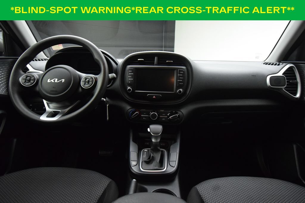 Used 2022 Kia Soul LX w/ Technology Package FWD image 4