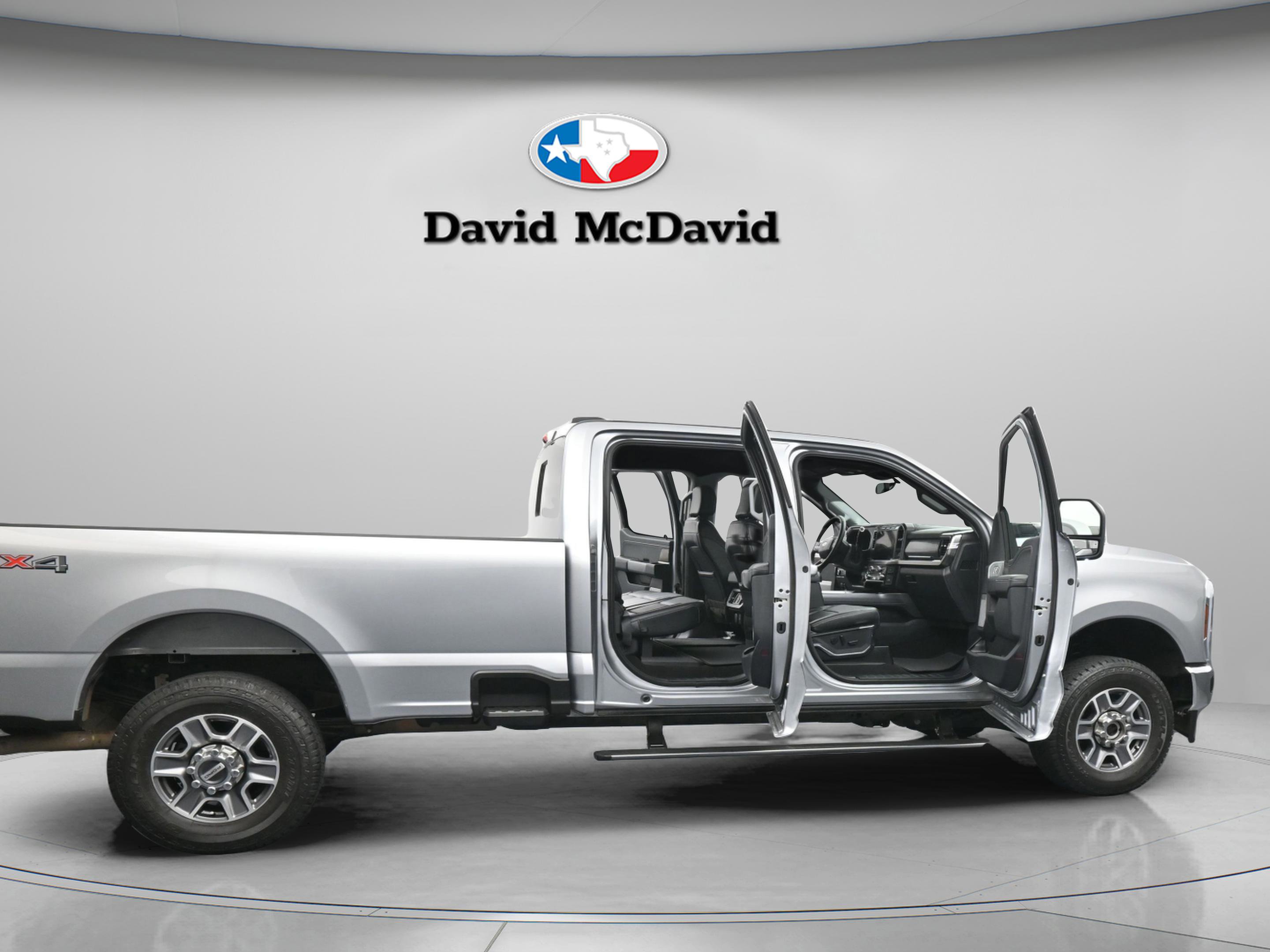 Used 2024 Ford F350 Lariat image 44