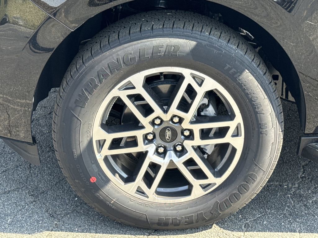 New 2026 Ford Expedition Max Active RWD image 11